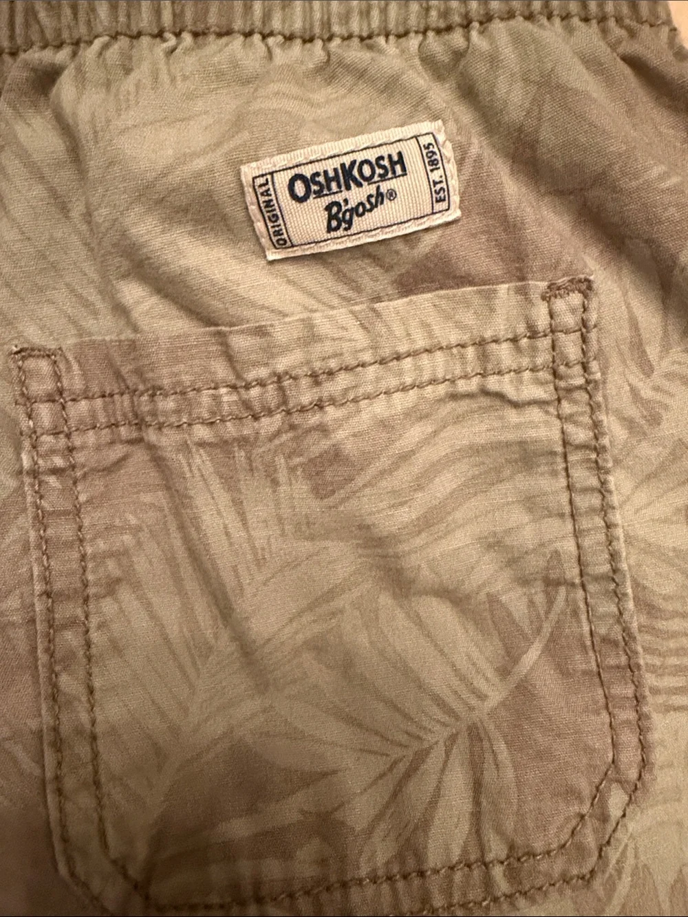 OshKosh B'gosh 100% Cotton Light Green Leaf Print Elastic Waist Shorts
